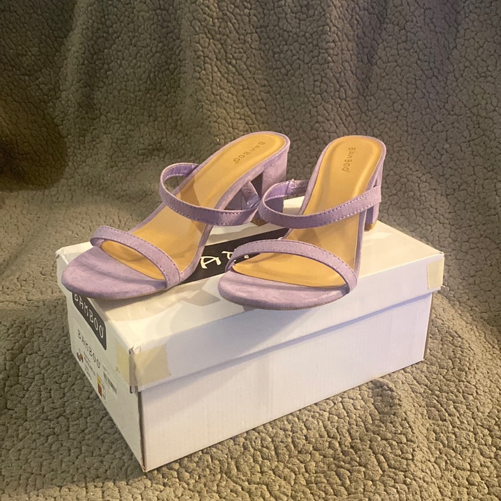 Lilac slip on sandals. Brand new. Never worn. More pics on request!